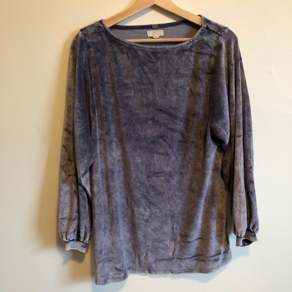 Velvet Blue Long Sleeve🦋 - Picture 3 of 3